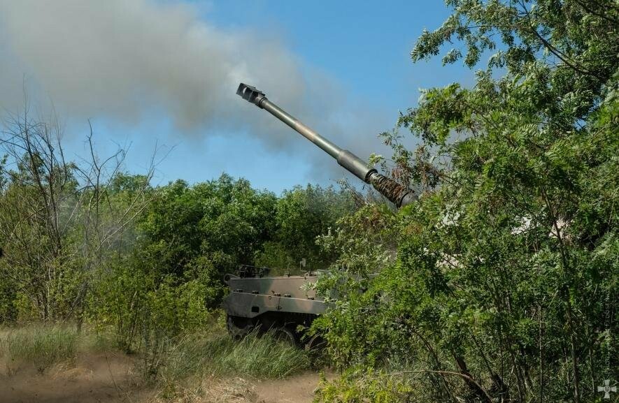 Окупанти намагаються штурмувати Словʼянський напрямок та встановити повний контроль над Луганщиною