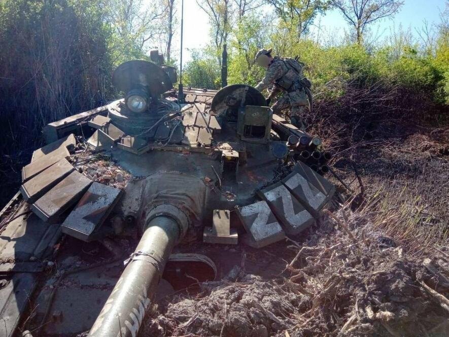 Захисники України з початку російського вторгнення знищили 33600 окупантів та 1468 танків