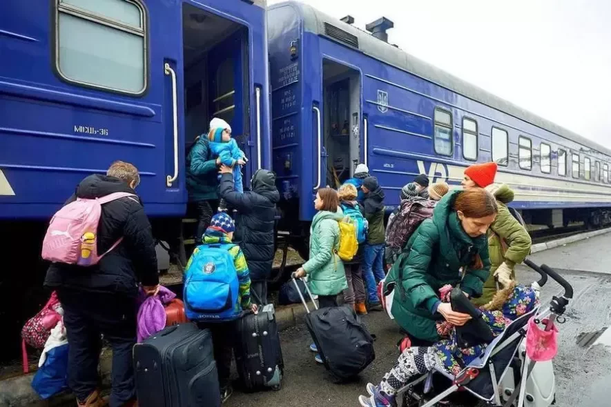 Евакуюватися з Донбасу сьогодні можна безкоштовним потягом з Покровська