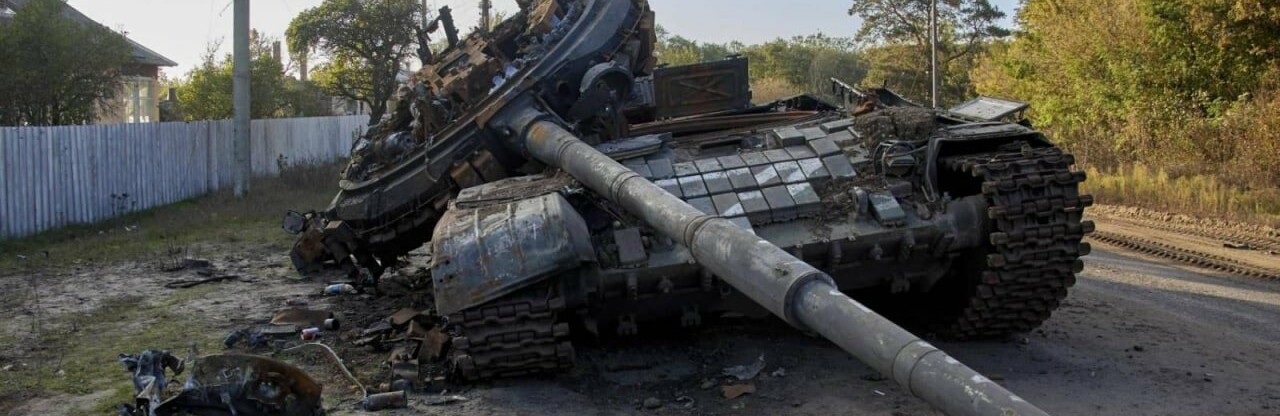 Захисники України з початку російського вторгнення знищили 64 700 окупантів та 2524 танки