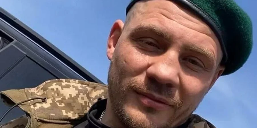 Відомий український боксер Денис Берінчик зустрівся з воїнами ЗСУ на Донбасі, - ФОТО 