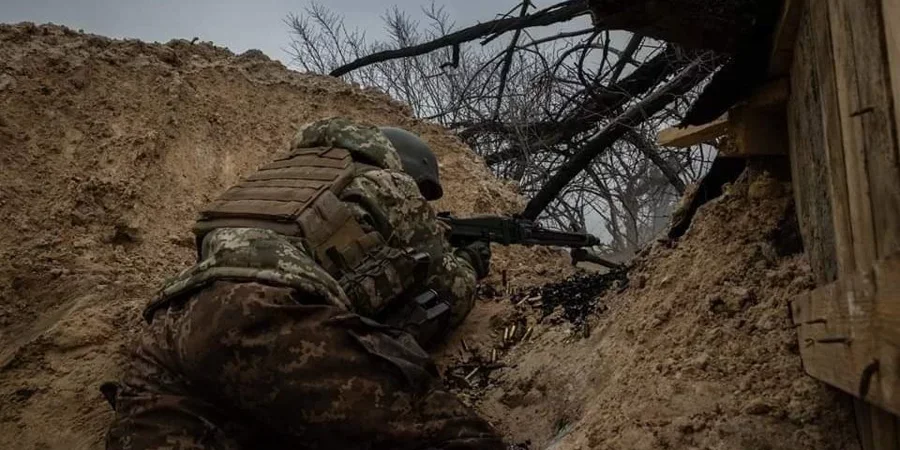 Британська розвідка про ситуацію під Кремінною: сили рф частково захопили підступи до міста,