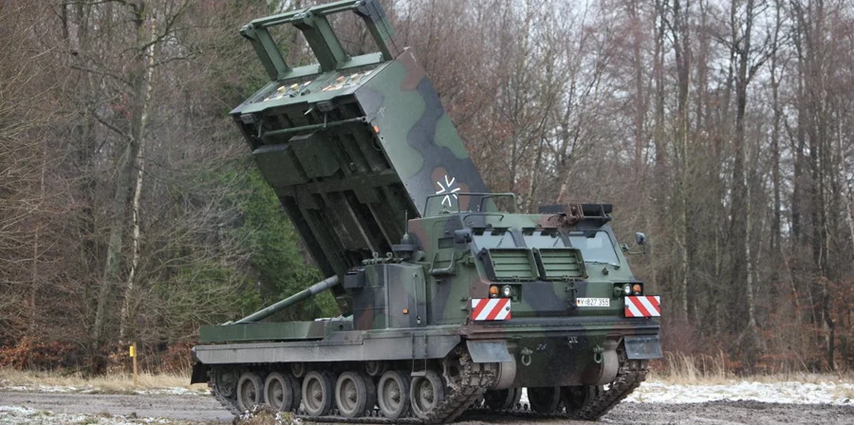 Німеччина передасть Україні додаткові PzH2000 і MARS II