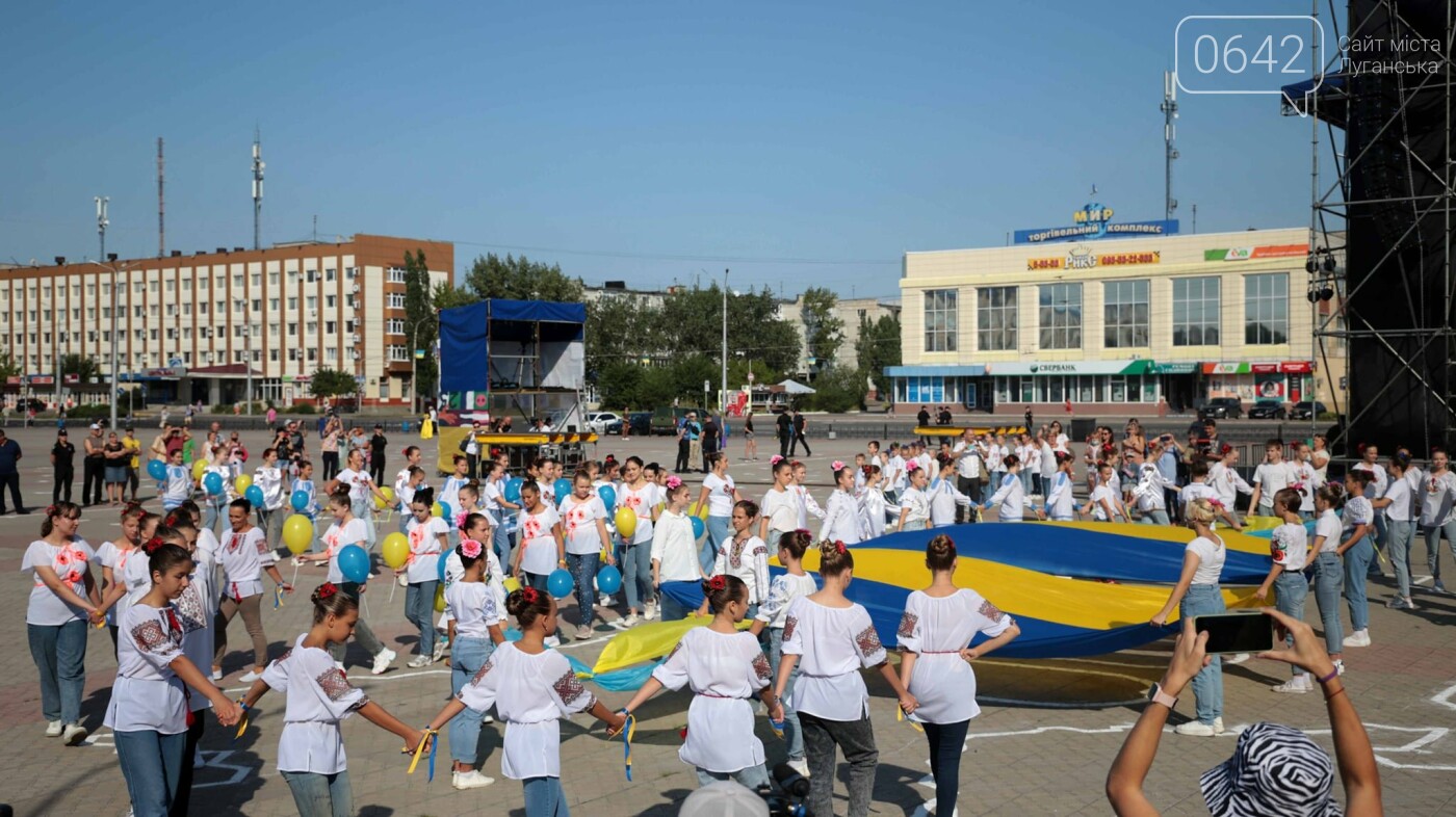 На Луганщине флаг Украины подняли на 150 метровой телебашне вблизи Попасной, - ФОТО, ВИДЕО, фото-4