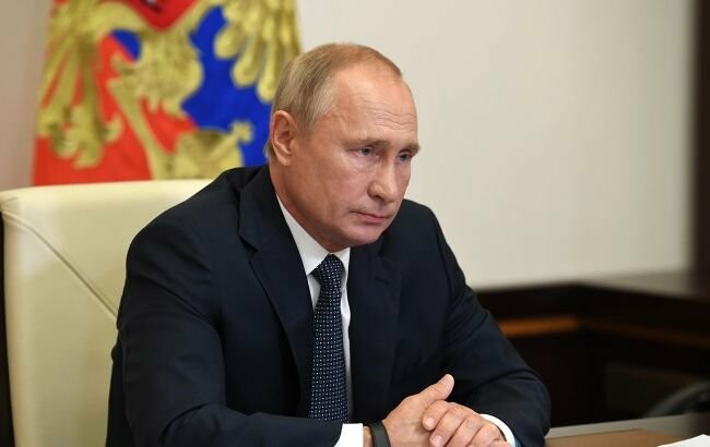 Путин в ходе переговоров с Макроном и Меркель обвинил Украину в эскалации на Донбассе