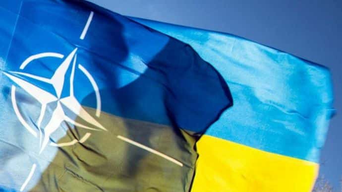 Зеленский назвал членство в НАТО единственным путем для завершения войны на Донбассе