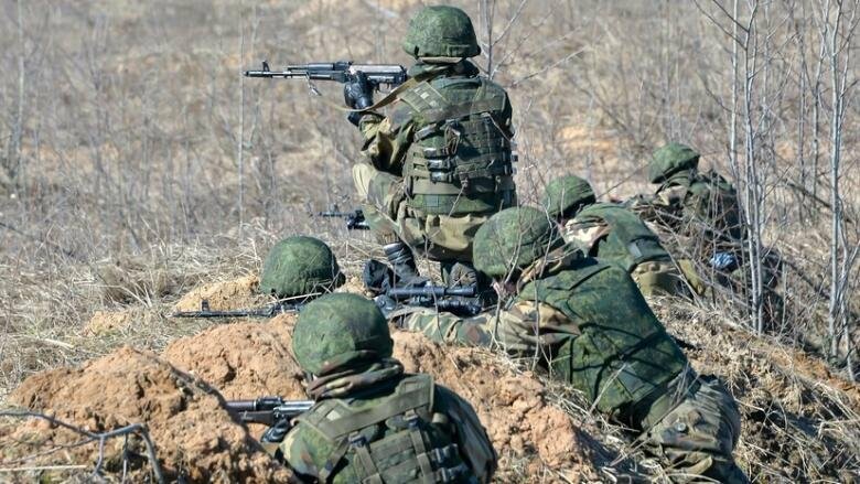 На границах Украины и в Крыму сосредоточено свыше 150 тысяч российских военных, - Боррель