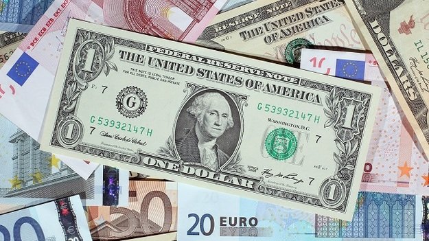 Сегодня на Межбанке за доллар давали 27,84 гривен