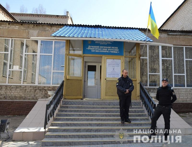 В Донецкой области полиция взяла все избирательные участки под круглосуточную охрану