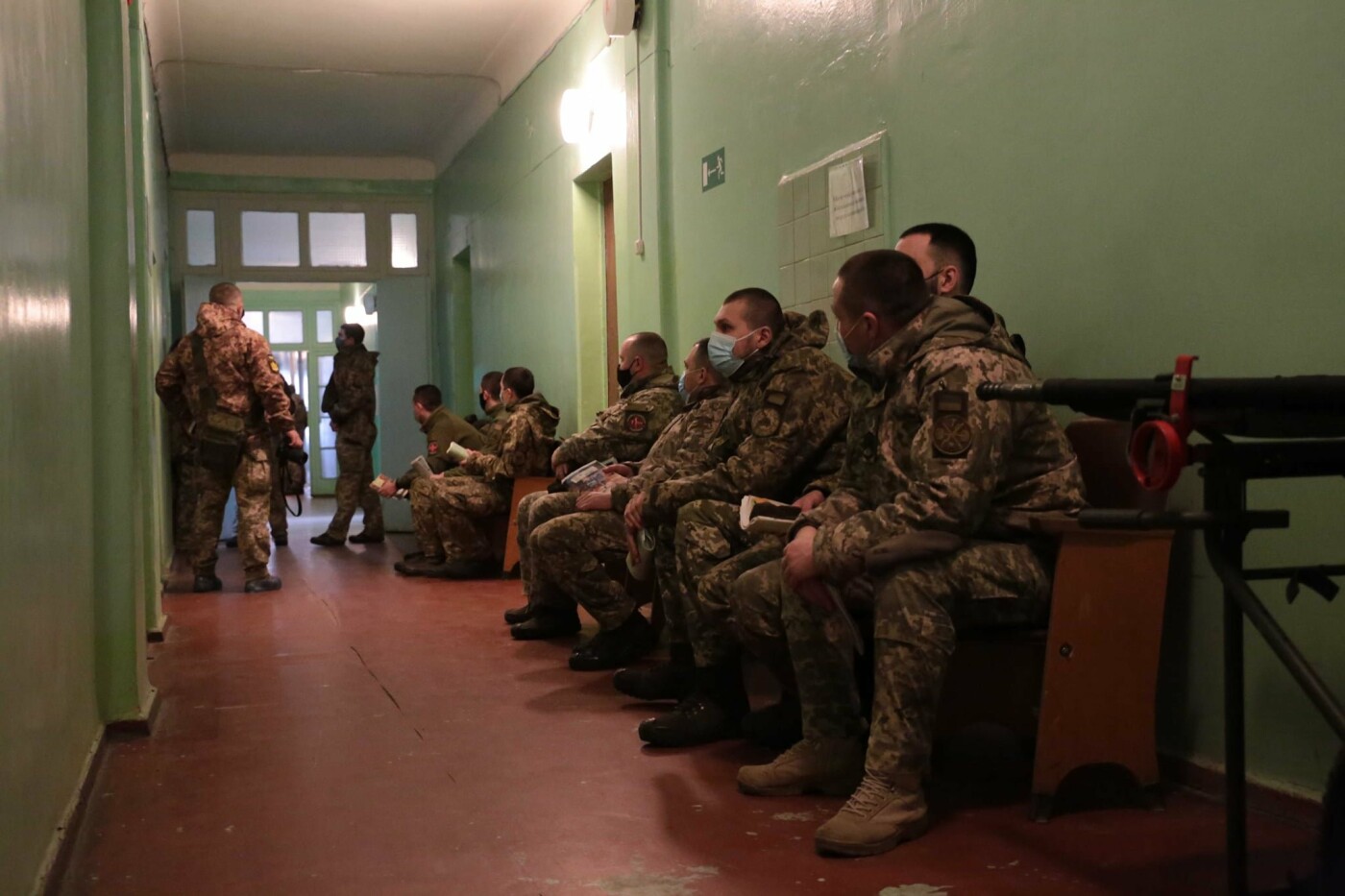 В Луганской области началась вакцинация от коронавируса военных сил ООС, - ФОТО