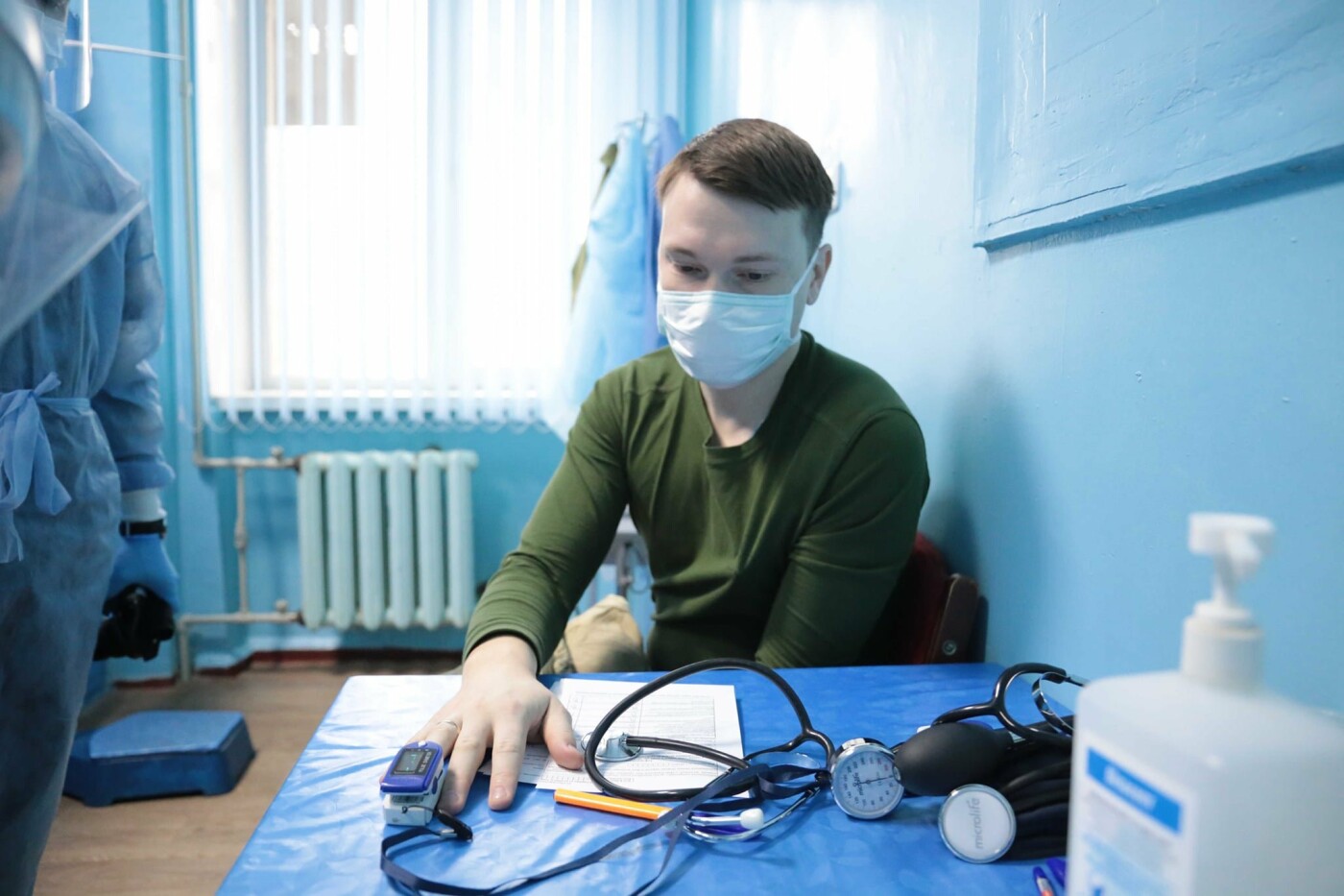 В Луганской области началась вакцинация от коронавируса военных сил ООС, - ФОТО, фото-2