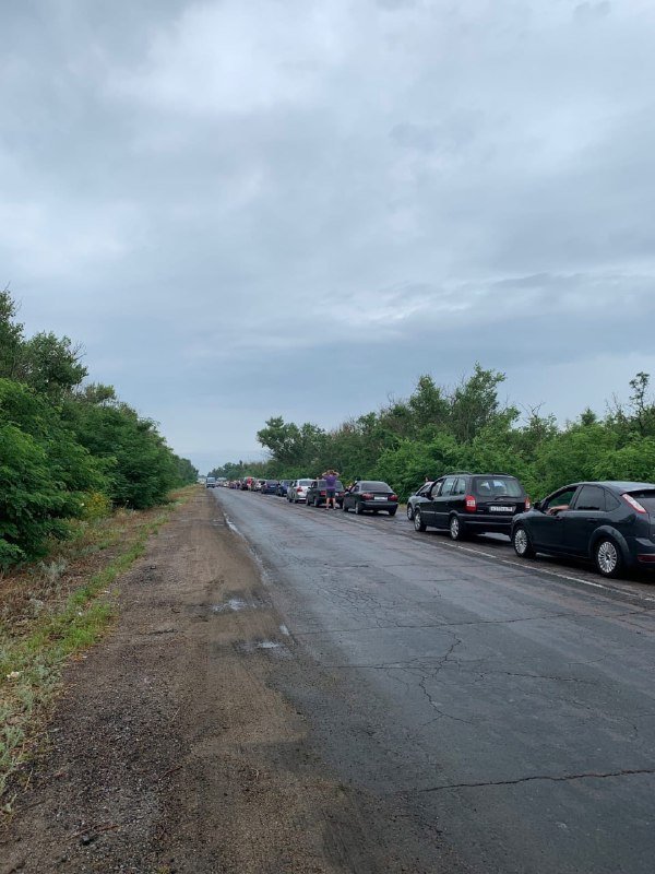 «Курорт строгого режима»: на въезде в Седово километровые очереди, - ФОТО, фото-1