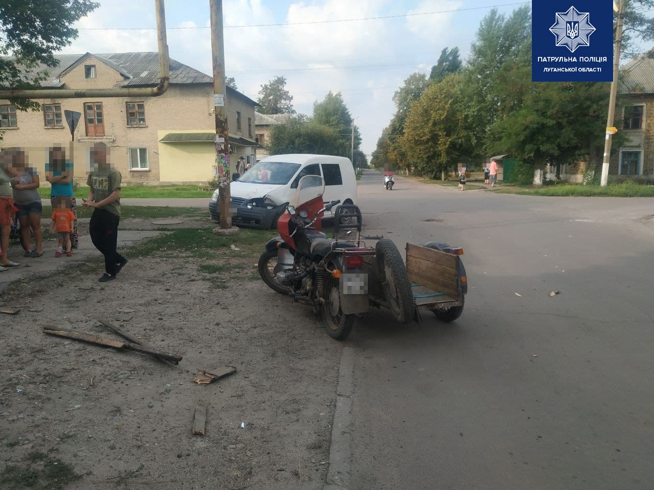 На Луганщине произошло ДТП: травмирован мотоциклист, - ФОТО