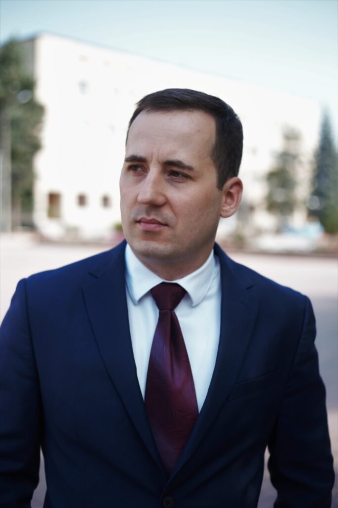 Зе­ленсь­кий при­зна­чив го­ло­ву Старобільської рай­он­ної дер­жадміністрації